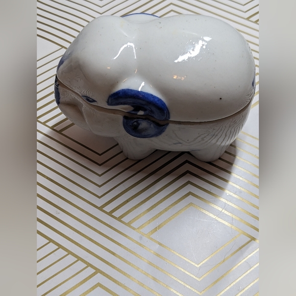 Beautiful Porcelain 3" x 5" Elephant Trinket Box Catch All Elephant Figurine... - Picture 4 of 10